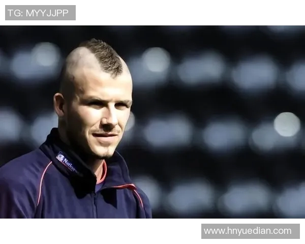 足球明星独特发型解析及其背后故事揭秘 足球明星独特发型解析及其背后故事揭秘