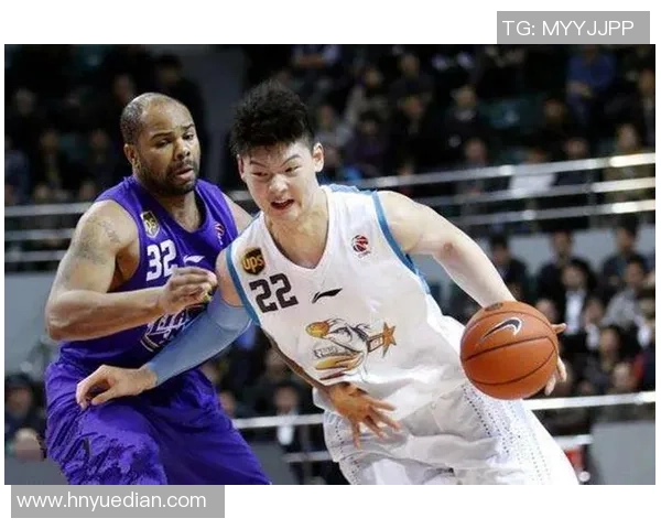 武汉篮球队在世锦赛中的默契配合与战术执行分析 武汉篮球队在世锦赛中的默契配合与战术执行分析